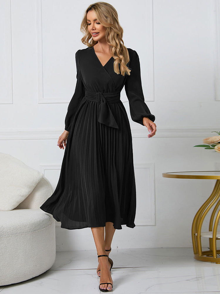 Stylish pleated V-neck long-sleeved dress