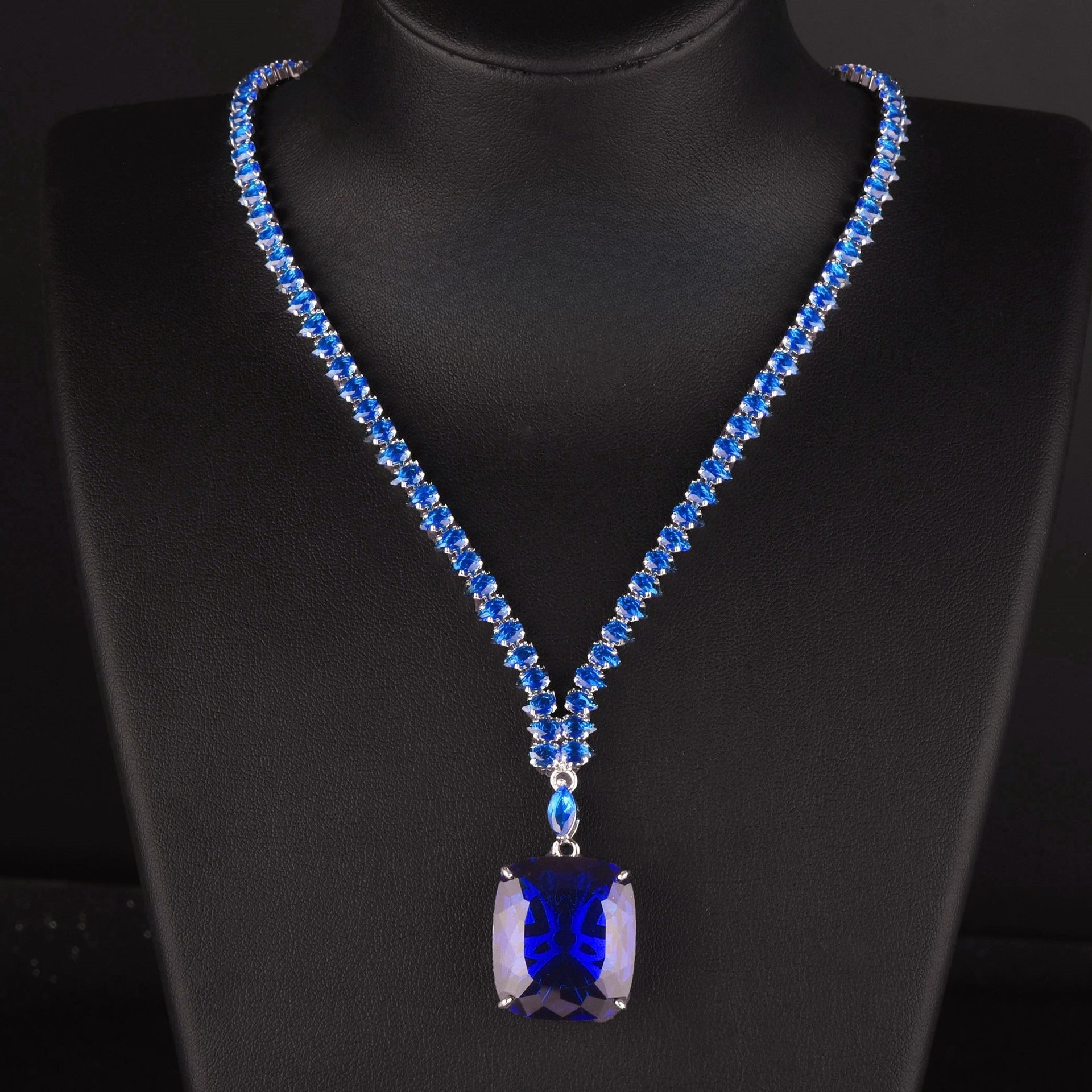 Fashion Sapphire Necklace 20 Carat Colored Treasure Set