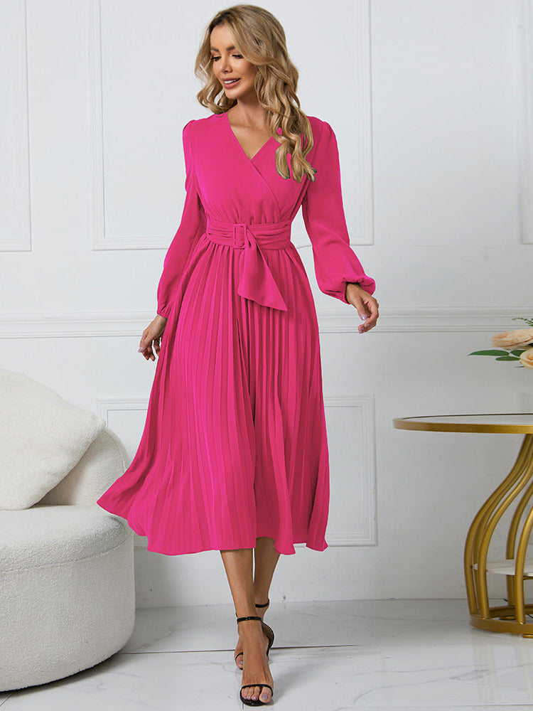 Stylish pleated V-neck long-sleeved dress